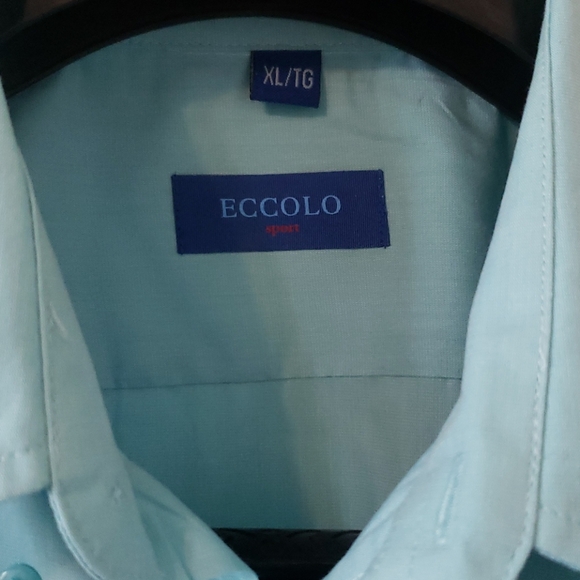 2/$20 Eccolo sport short sleeve button down - Picture 2 of 3